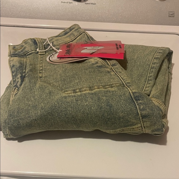 savage love Denim - Stylish High Rise Jeans in Green
